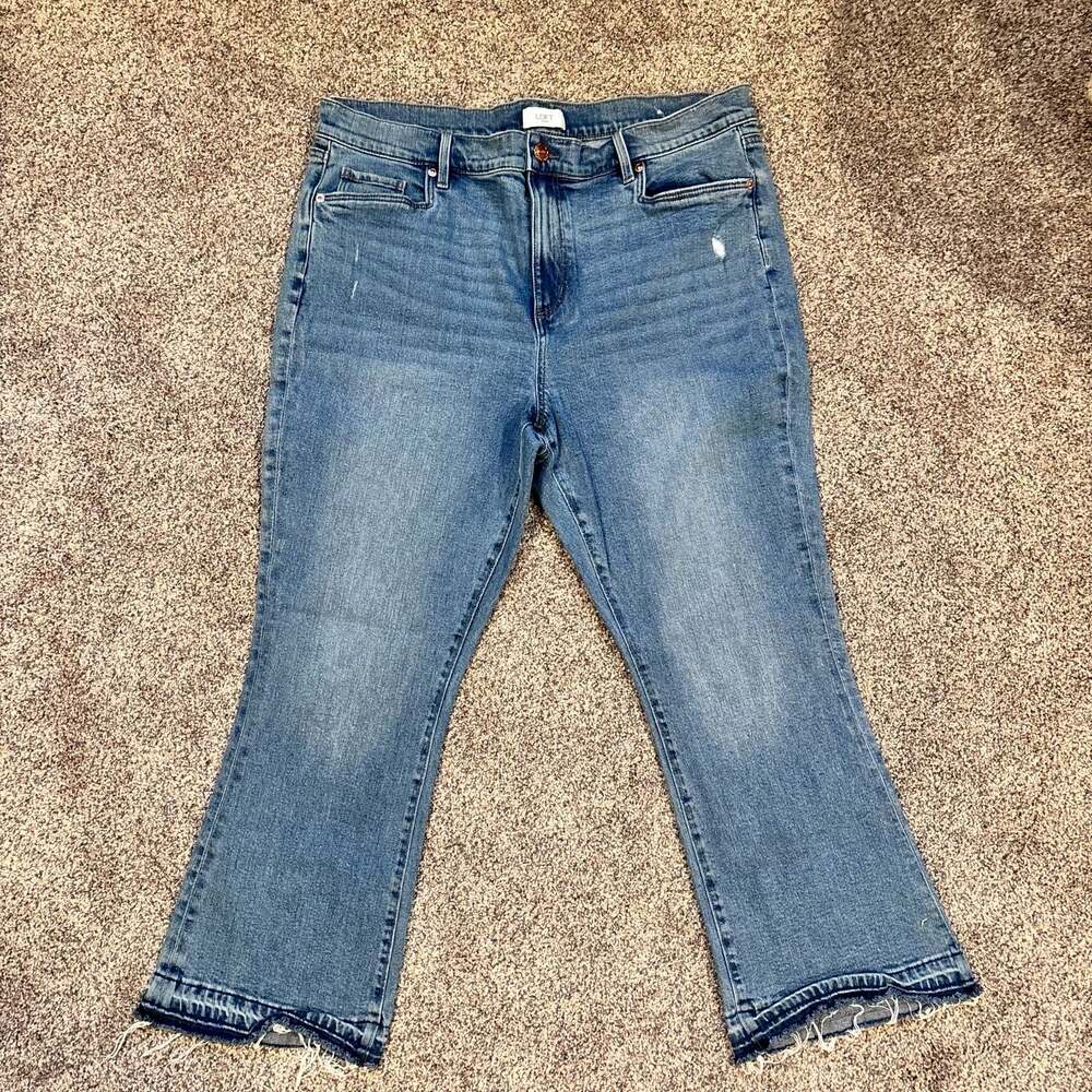 Ann Taylor Flare Crop Light Blue Jeans Womens Size 16